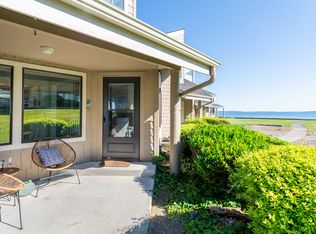 828 Old Beach Rd APT 6, Freeland, WA 98249