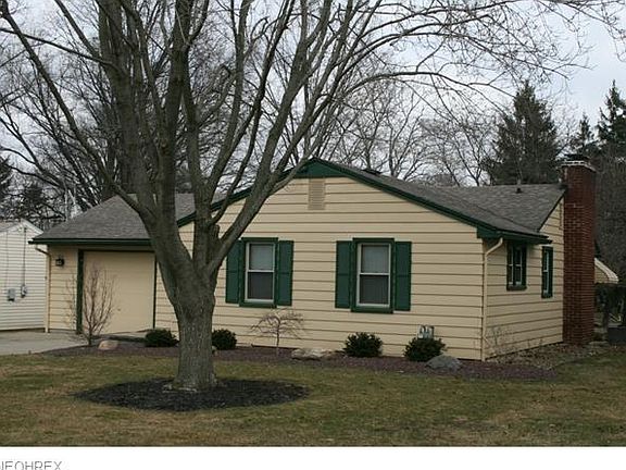 2nd image of 224 Park Pl