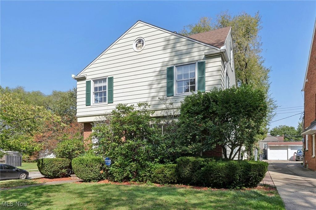 Real estate listing image