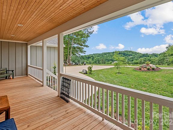 3rd image of 182 Country Dr