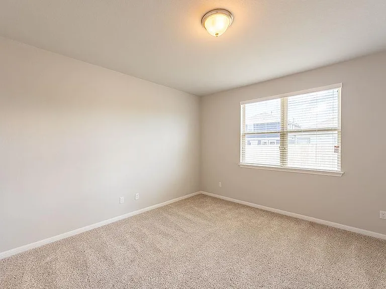 12411 Zenyatta Dr — Photo 12