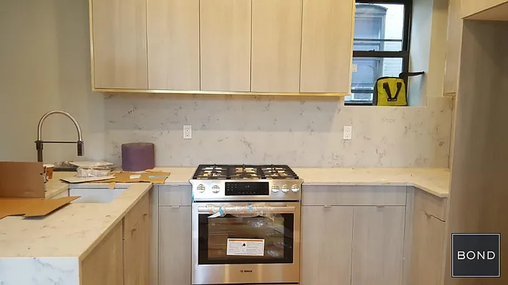 Rented by Bond New York | media 24