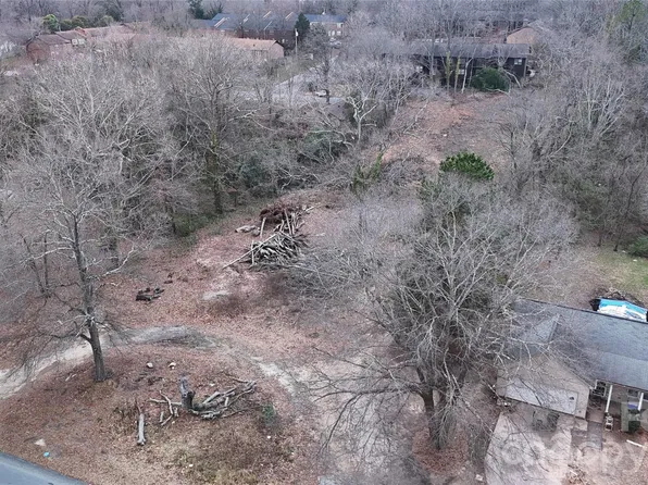 848 Nottingham Dr, Gastonia, NC 28054