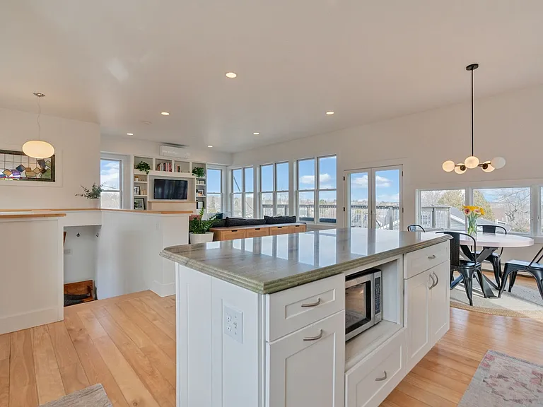 4 Gould Rd — Photo 12