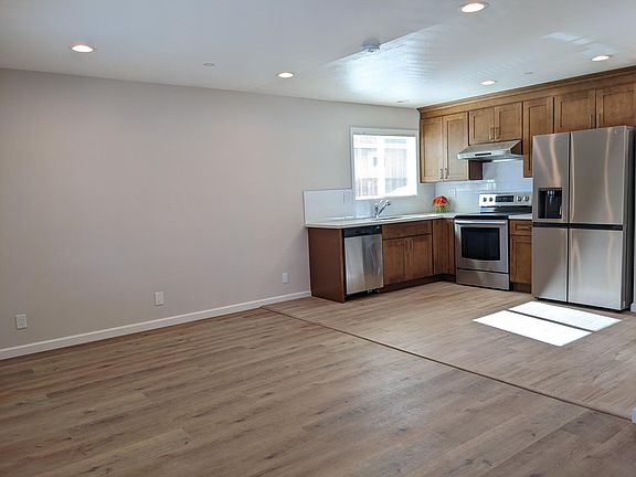4th image of 561 4th Ave #561