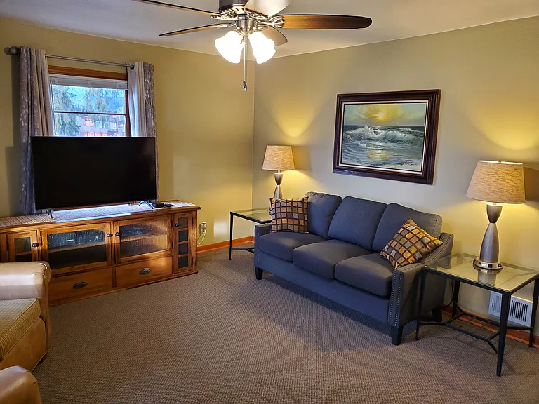 1307 S 8th Ave — Photo 10