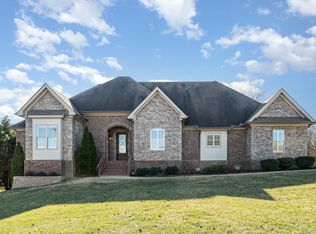 3825 Stonecrest Dr, Columbia, TN 38401