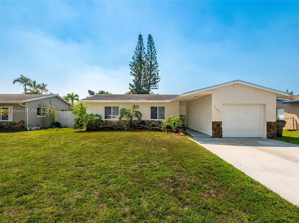 7522 SW 8th St, Pompano Beach, FL 33068