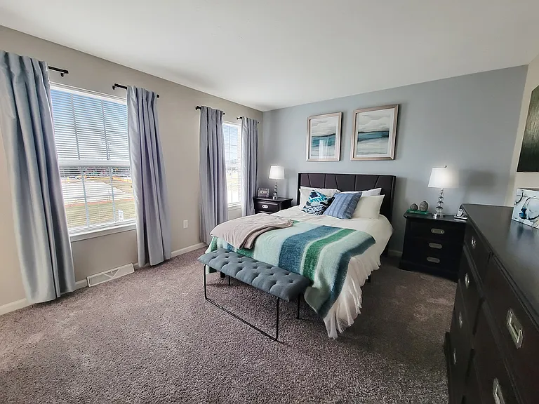 Lions Gate Townhomes — Photo 7