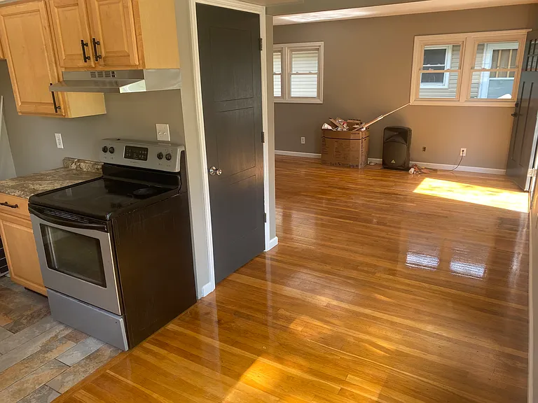 2528 Acorn Dr — Photo 16
