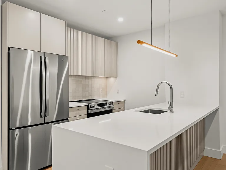 250 W 49th St #12301 — Photo 4