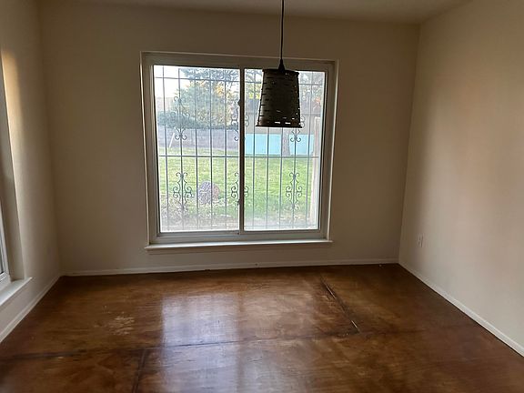 4th image of 10508 Montgomery Blvd NE