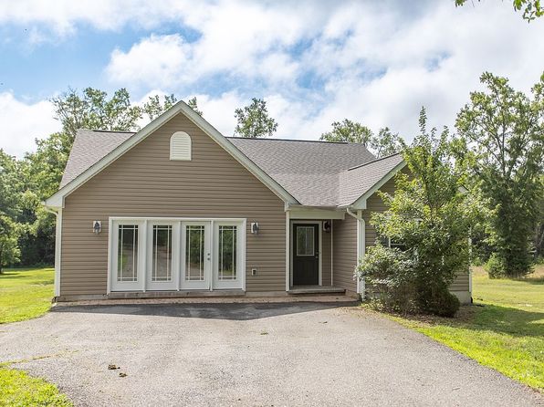 1060 Jennys Creek Rd