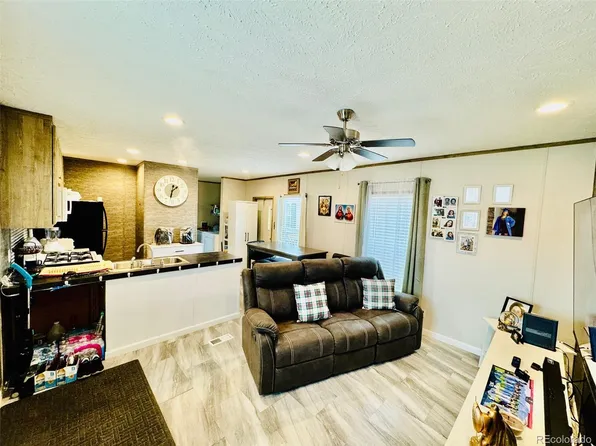 5971 E 69th Ave #2, Commerce City, CO 80022