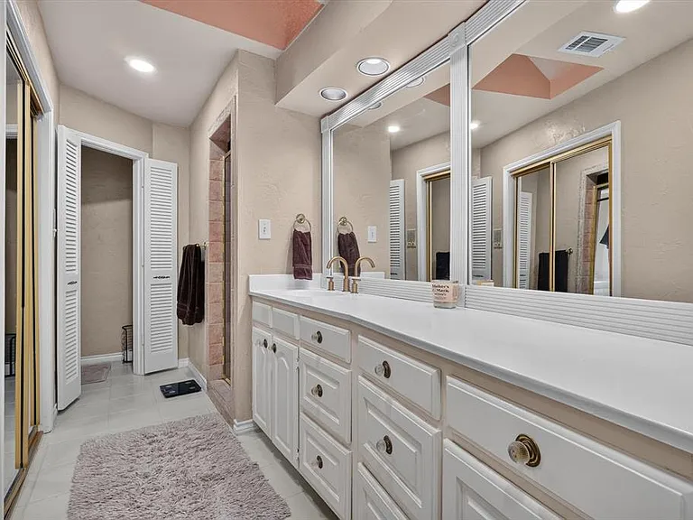 2335 Highlands Creek Rd — Photo 29