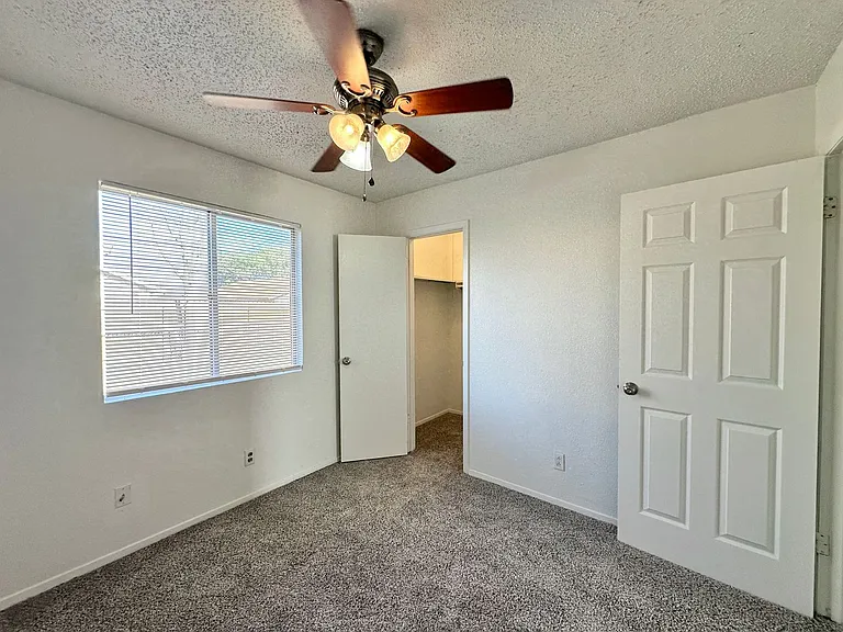 2105 Creekwood Dr — Photo 23