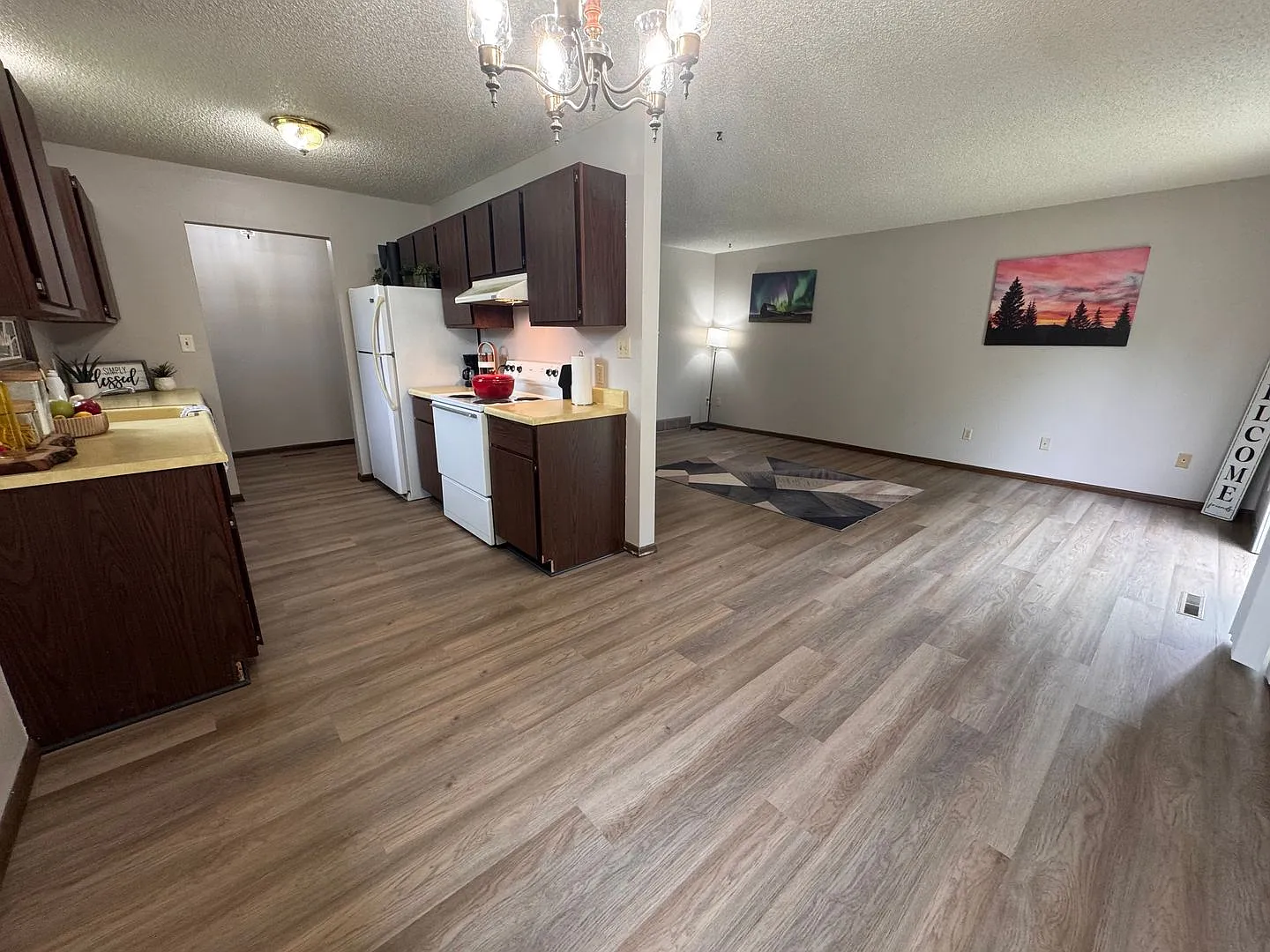 3bed, 1 bath, duplex for rent in Cedar Falls — Photo 1