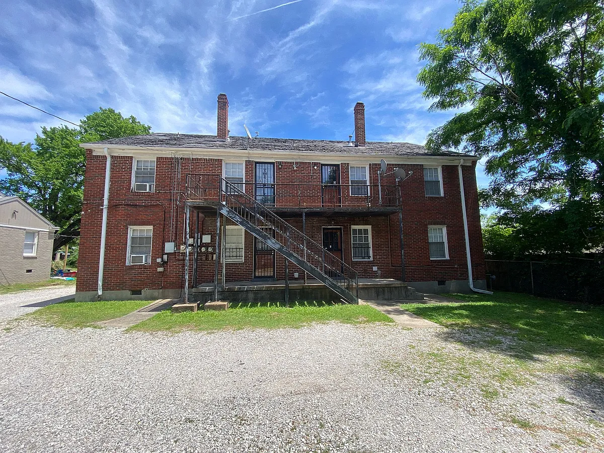 Building Photo - 143 N Merton St #3