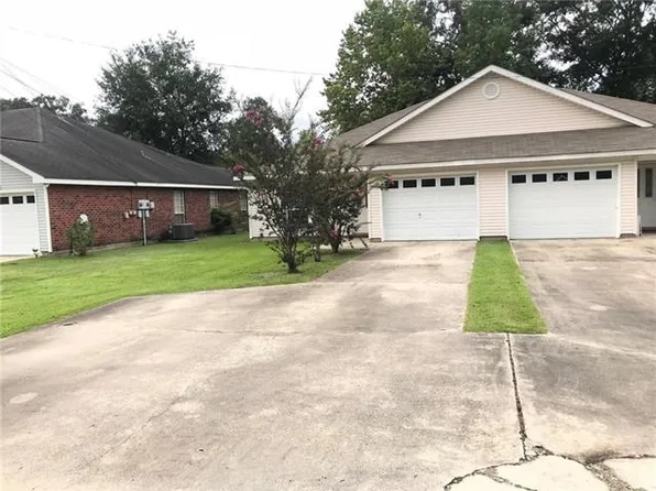 818 Eden Oaks Dr, Ponchatoula, LA 70454