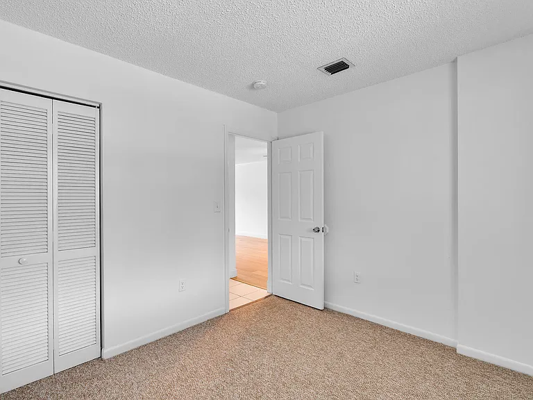 98402 Windward Ave #98402 — Photo 20