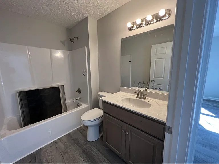 34 Lori Ct — Photo 3