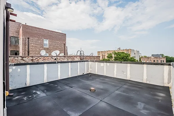 Rented by Nooklyn NYC LLC | media 8