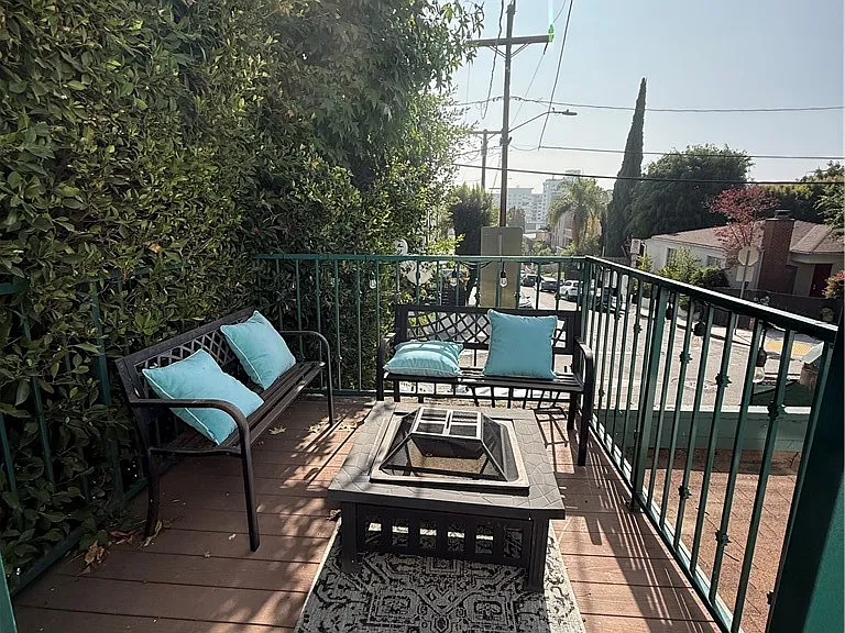 9031 Phyllis Ave #1 — Photo 12
