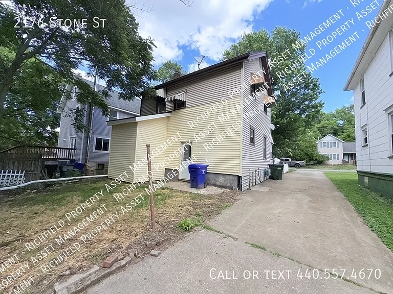 2176 Stone St — Photo 4