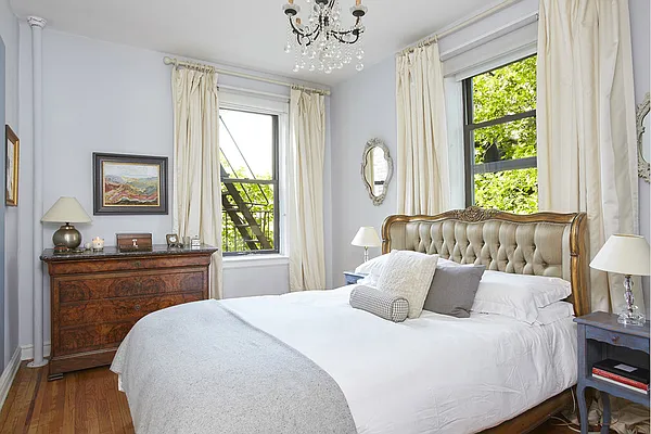 Sold by Stribling | media 6