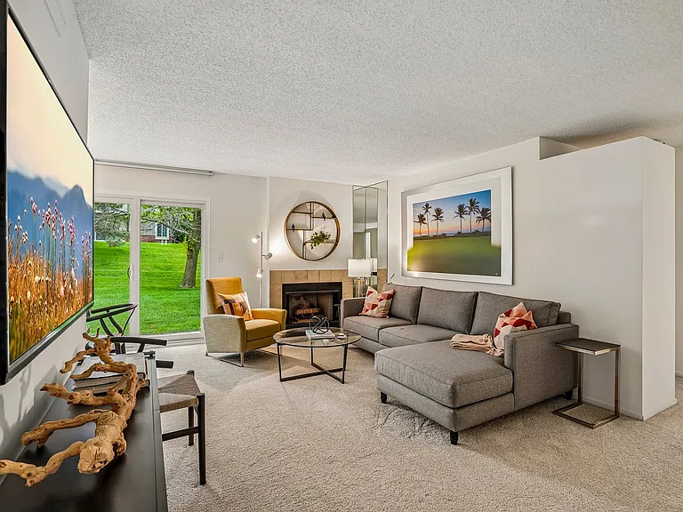 Citation Club Apartments — Photo 5
