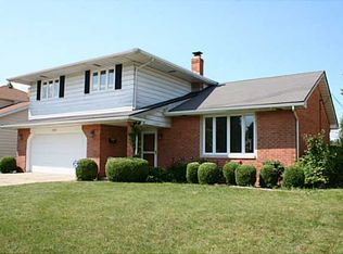 3149 Stafford Dr, Oregon, OH 43616