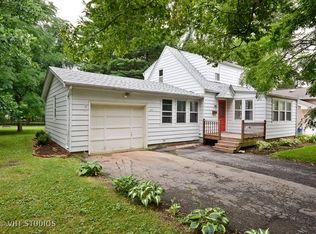 317 Pine St, Batavia, IL 60510
