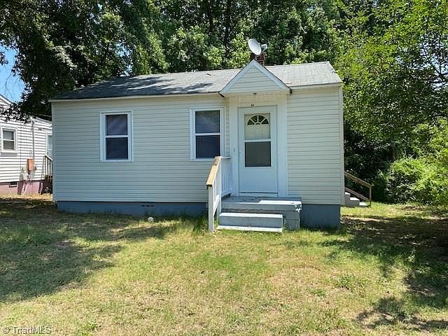 1st image of 60 Circle Dr