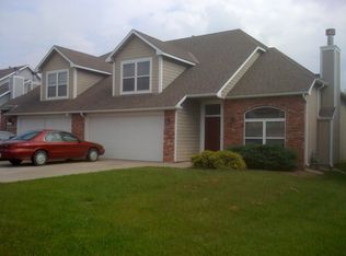 2716 Crestline Dr, Lawrence, KS 66047