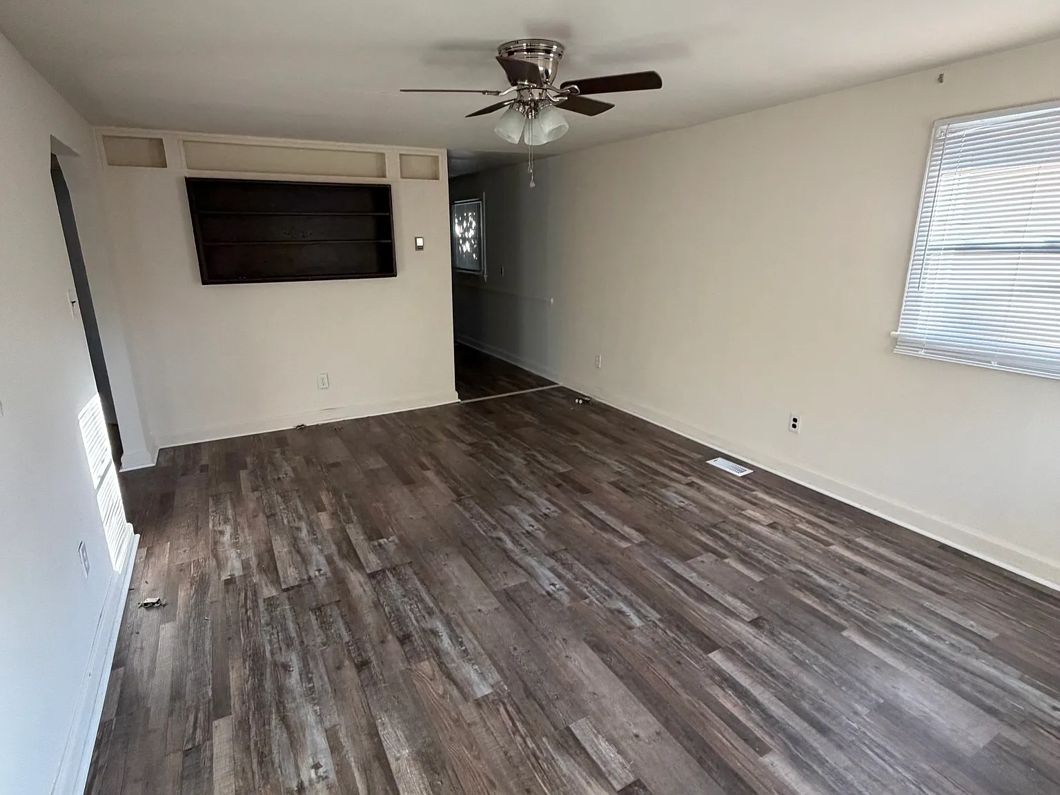 2 bed, 800 sqft, $1,050 — Photo 4