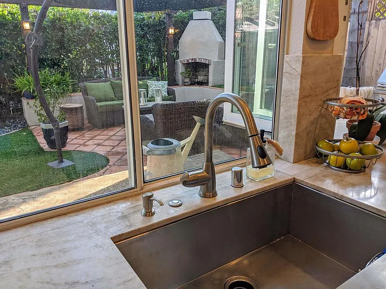 4381 Corte De La Fonda — Photo 16