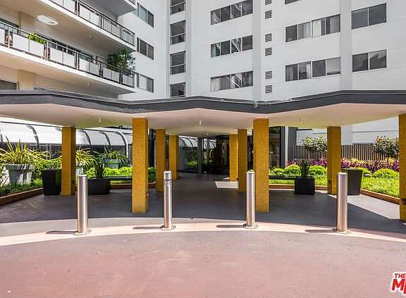 4th image of 1155 N La Cienega Blvd APT 900