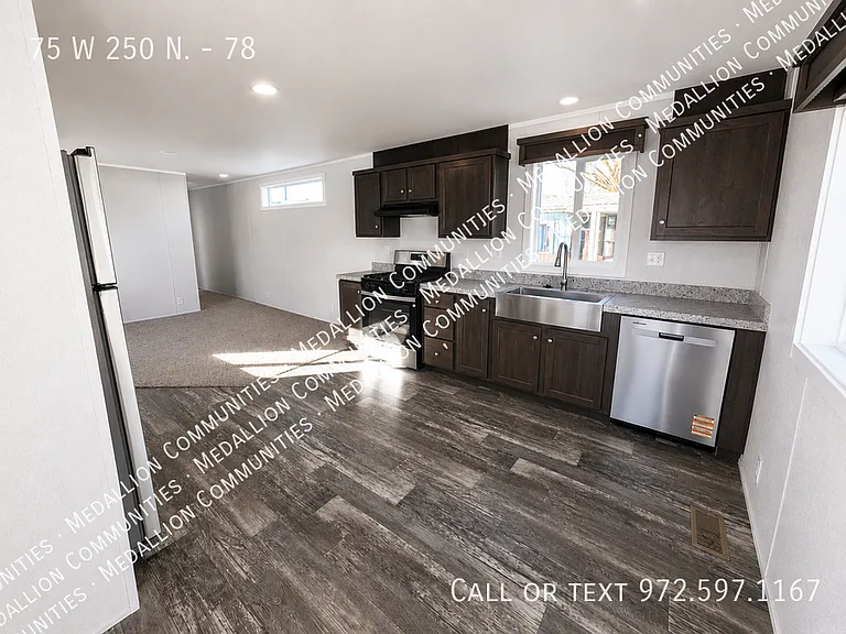 75 W 250 N #78 — Photo 3