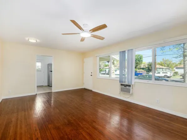 7001 Hazeltine Ave #7009-1/2, Van Nuys, CA 91405