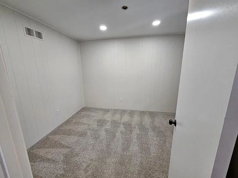 23434 Haynes St — Photo 9