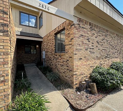 Conveniently located in Northeast Penacola.