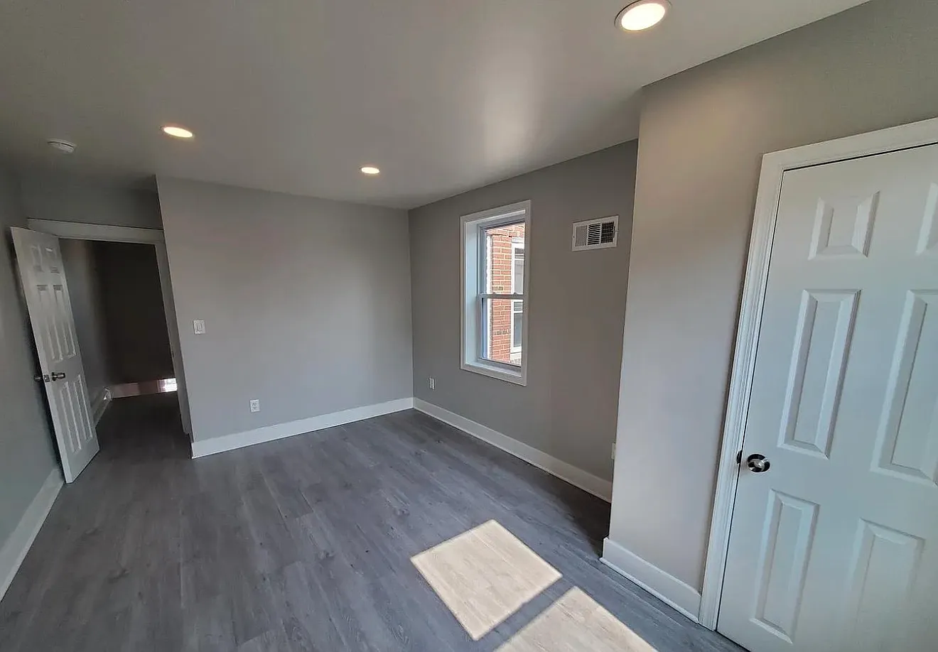 3 bed, 1.5 bath, 1118 sqft, $1,800 — Photo 4