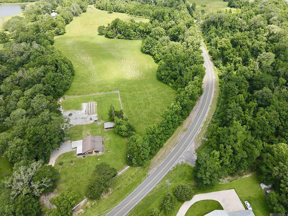 1st image of 16435 Bluff Rd