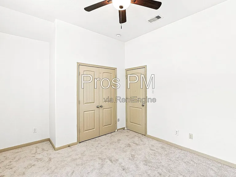 18843 Cove Pointe Dr — Photo 13