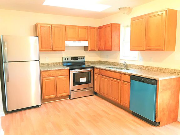 2nd image of 6044 Battlefield Green Dr