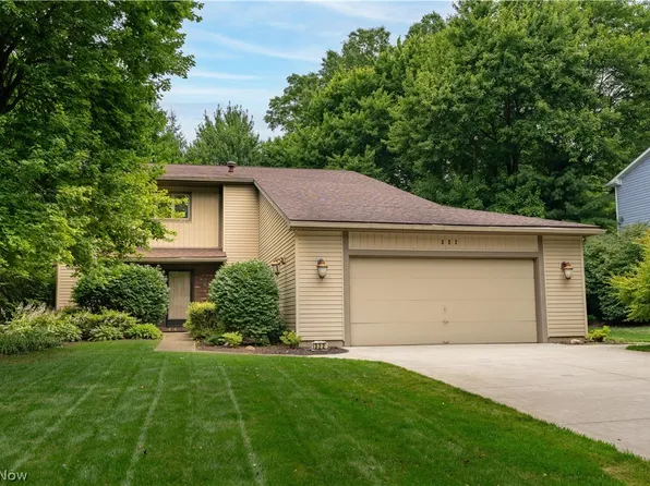 322 Great Oaks Trl, Wadsworth, OH 44281