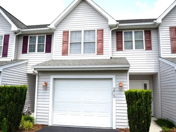 275 Pleasant View Dr, Wytheville, VA 24382