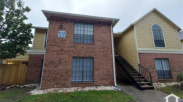8734 Mallard Reserve Dr