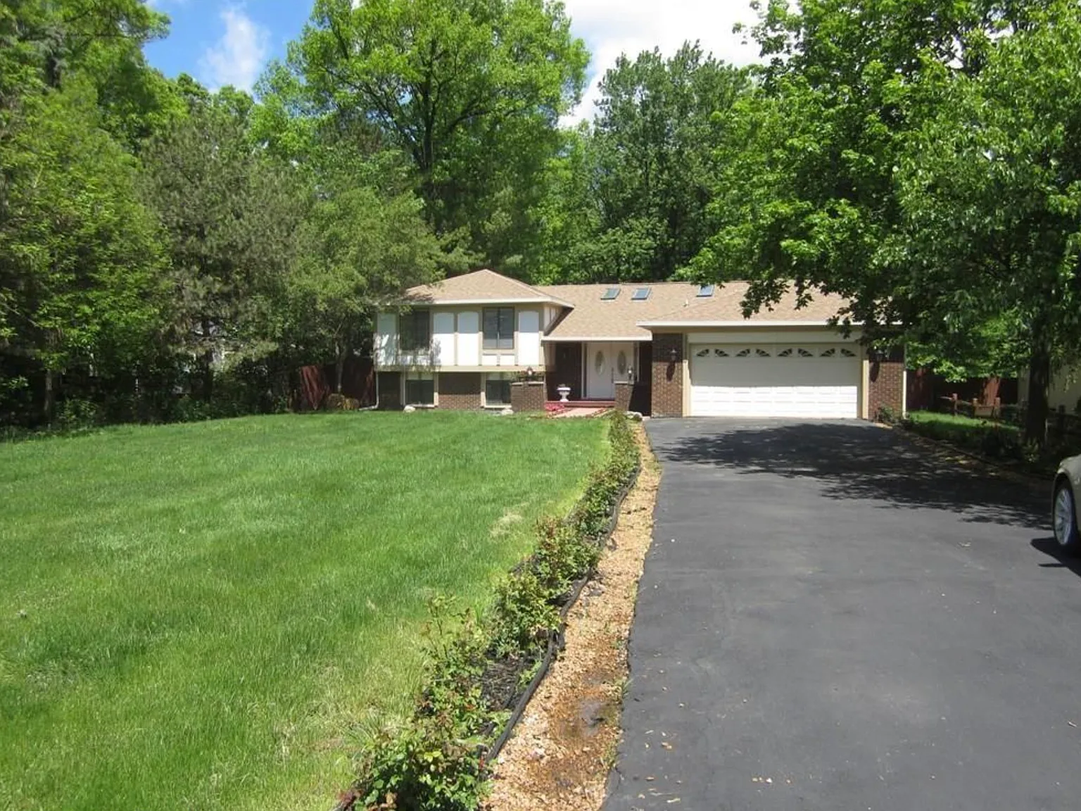 4 bed, 2234 sqft, $2,550 — Photo 3