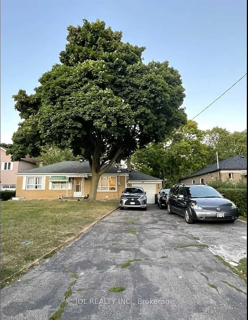 3 bed, $2,900 — Photo 1